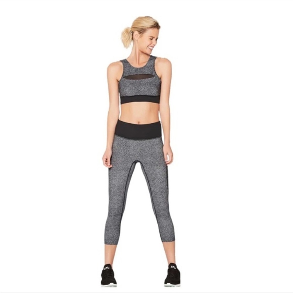 Lululemon Women’s Run The Day Crop Size 8 Style# W6AHRS